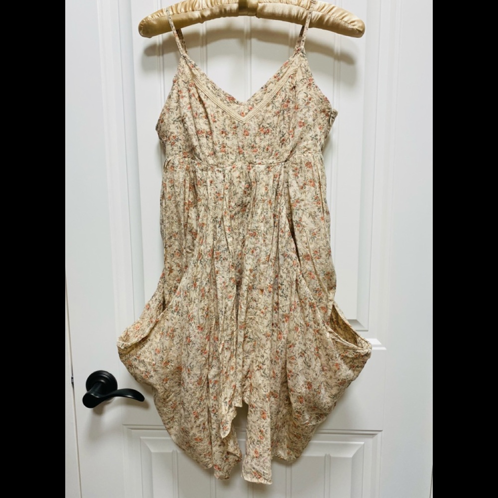 Floral Summer Boheme Strap Top with Pockets